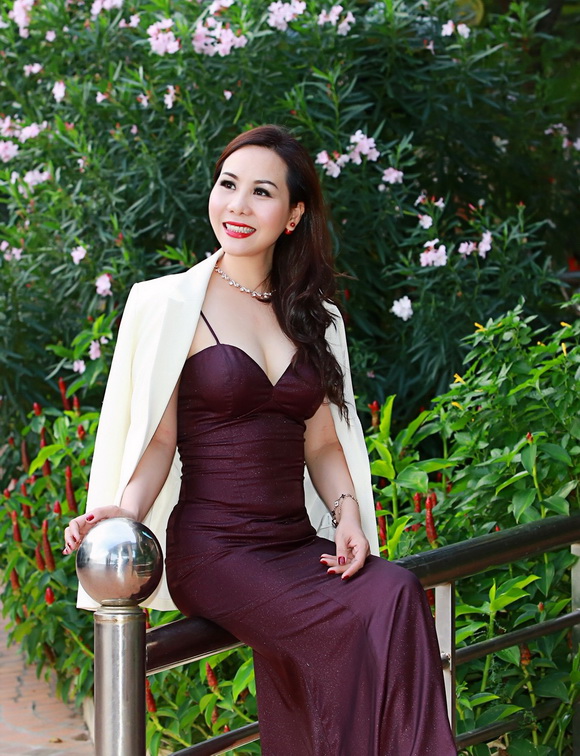 Nữ hoàng doanh nhân Kim Chi, Ngô Thị Kim Chi, Sao Việt