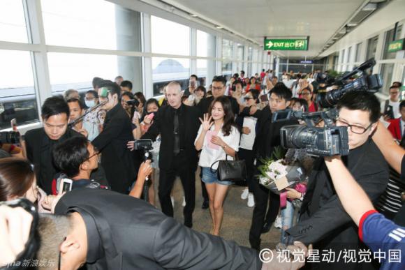 Song Hye Kyo ,Song Hye Kyo đến Hồng Kông, sao Hàn, Song Hye Kyo bị fan quây kín
