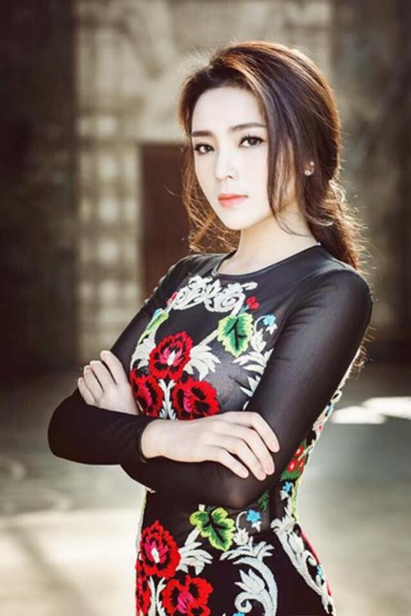 Hoa hậu Kỳ Duyên, Phạm Hương, Huyền My, Hoa hậu Việt, Sao Việt