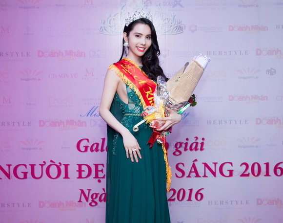 Huỳnh Thi Kim Phao, Huỳnh Vy, Á khôi 1 người đẹp tỏa sáng, Sao Việt