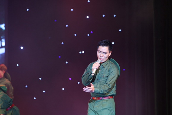 Ca sĩ huy cường,huy cường làm khán giả bật khóc,huy cường gây sốt