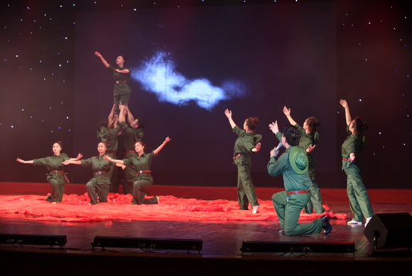 Ca sĩ huy cường,huy cường làm khán giả bật khóc,huy cường gây sốt