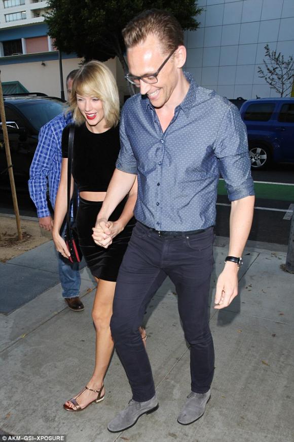 sao Hollywood,Taylor Swift,Tom Hiddleston,Taylor Swift hẹn hò