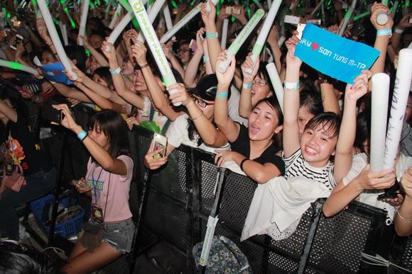 img0929resizeresize-ngoisao 4 Giải nhiệt mùa hè,mùa hè không độ,trà xanh không độ,tân hiệp phát,sơn tùng mtp