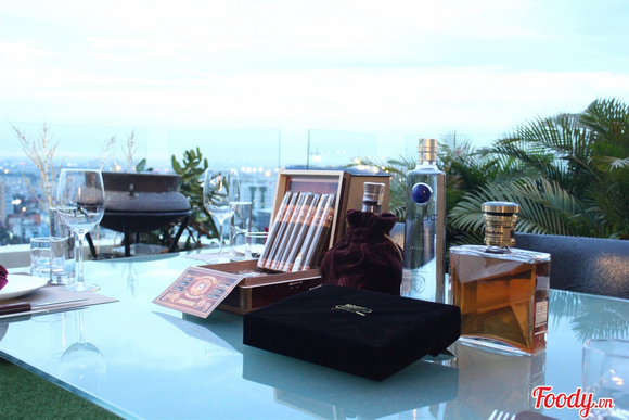 Hoàng Gia Lounge, Nhà hàng Hoàng Gia Lounge, Địa điểm ăn ngon tại Sài Gòn