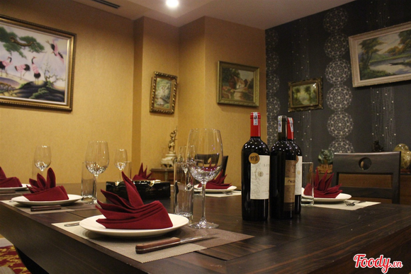 Hoàng Gia Lounge, Nhà hàng Hoàng Gia Lounge, Địa điểm ăn ngon tại Sài Gòn