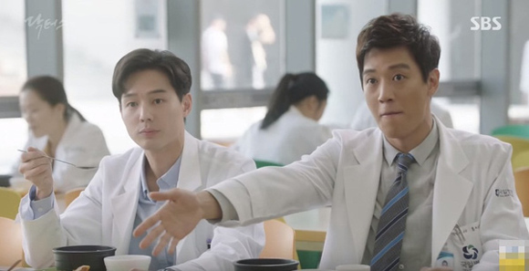 Park Shin Hye, Kim Rae Won, tập 13 Doctors