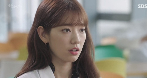 Park Shin Hye, Kim Rae Won, tập 13 Doctors