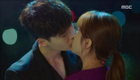 W – Two Worlds, W – Two Worlds tập 5, W – Two Worlds tập mới nhất,  Lee Jong Suk, phim Hai thế giới, phim Hàn 