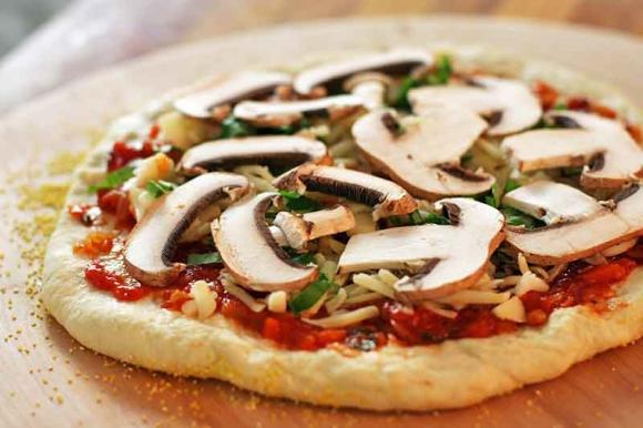 pizza, cách làm pizza, cách làm pizza bằng nồi cơm điện, học cách làm pizza, pizza ngon, cách làm bánh, cách nấu ăn 