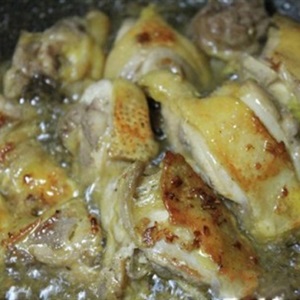 thịt gà rang muối, cách làm thịt gà rang muối, thịt gà rang muối thơm ngon, các món ngon từ thịt gà, cách nấu ăn 