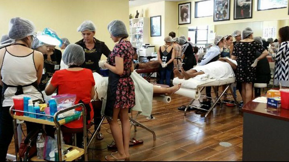 dinh-huong-nghe-nghiep-98-3-ngoisao 2 BB Thanh Mai, World of Beauty Acedemy, Khóa học Phun xăm thẩm mỹ