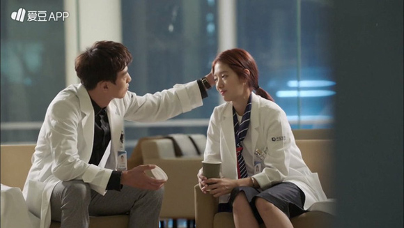 Park Shin Hye và Kim Rae Won, Park Shin Hye, Doctors tập 15