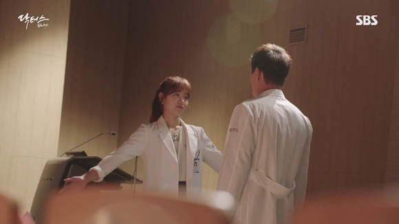 Kim Rae Won,Kim Rae Won và Park Shin Hye, Doctors tập 16