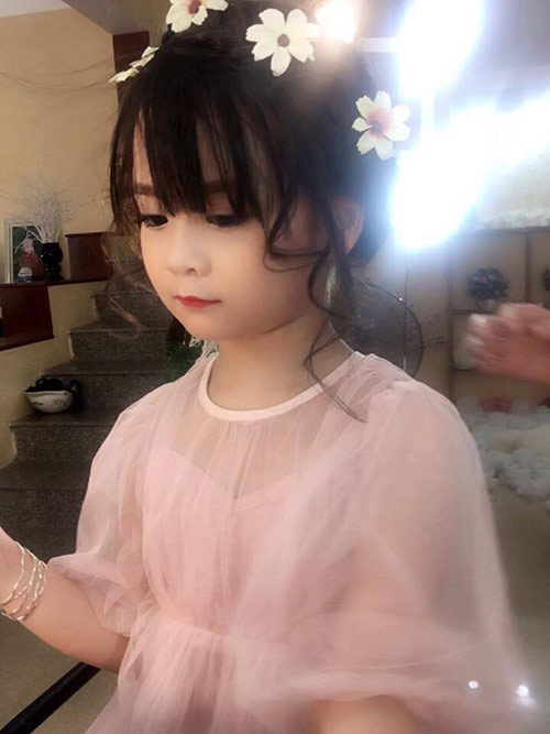 bé gái Tuyên Quang, bé gái Tuyên Quang xinh đẹp, bé gái Tuyên Quang như thiên thần, em bé đang yêu, thiên thần nhí, giới trẻ 