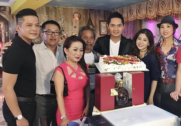 Minh Luân, Ca sĩ Minh Luân, Sao Việt