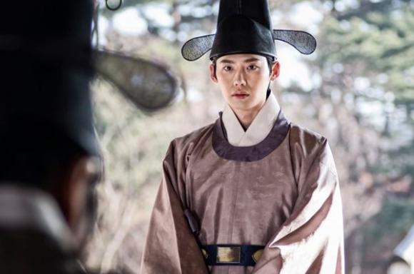 sao Hàn,nam thần quốc dân xứ Hàn,Lee Jong Suk,vai diễn của Lee Jong Suk