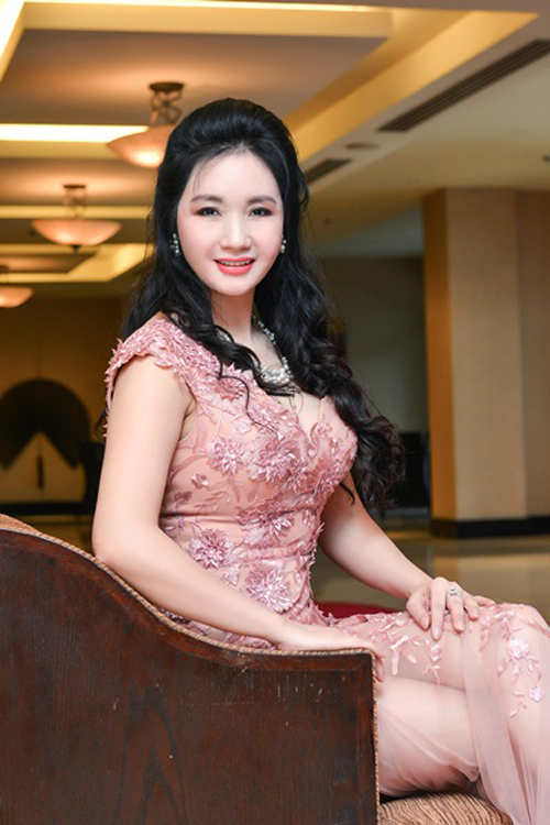Trần Thu Ngân, Hoa hậu Trần Thu Ngân, Mẹ Hoa hậu Trần Thu Ngân, Sao Việt