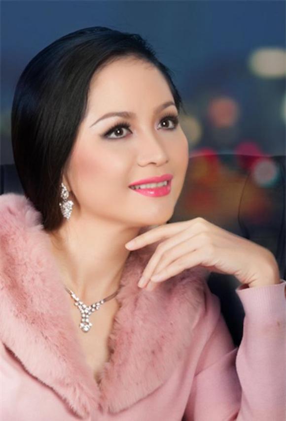 Hoa hậu Nguyễn Thiên Nga, Nguyễn Thiên Nga, Mỹ nhân Việt 2 lần đăng quang Hoa hậu, Sao Việt