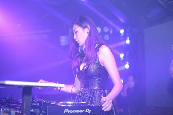 Võ Hoàng Yến và Hà Linh Vân, Võ Hoàng Yến, Hà Linh Vân, Miss On The Miss