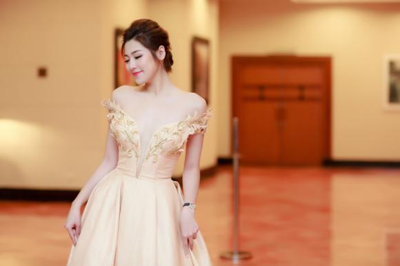 Á hậu Tú Anh, tu anh, hoa hậu việt, sao việt