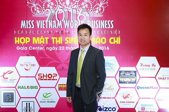 Bác sĩ Xuân Trường có duyên với vai trò giám khảo các cuộc thi sắc đẹp 0 Bác sĩ Xuân Trường, thẩm mỹ viện Xuân Trường, Xuân Trường, xuan truong, Bác sĩ Xuân Trường làm giám khảo, Hoa hậu Doanh nhân thế giới người Việt