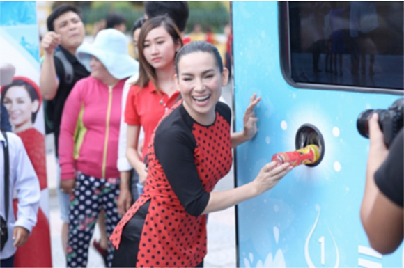 Ca sĩ phi nhung,tân hiệp phát,trà xanh không độ