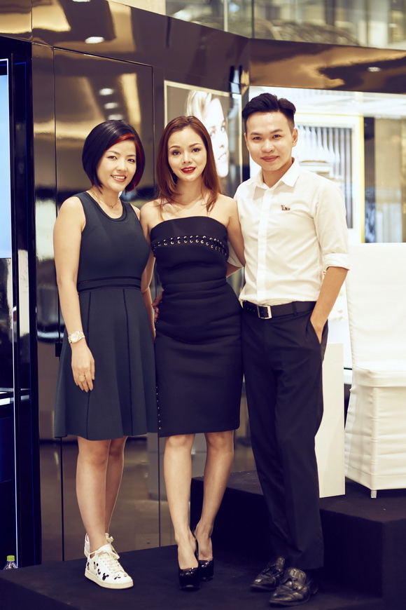 Á hậu Ruby Anh Phạm, Ruby Anh Phạm, Sao Việt, dior