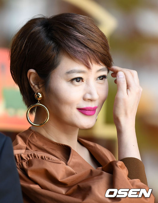 sao Hàn,Kim Hye Soo,nữ hoàng gợi cảm Kim Hye Soo,Kim Hye Soo trẻ ngỡ ngàng