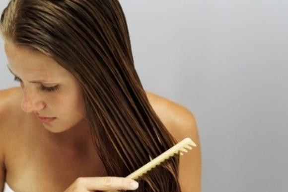 Bí quyết ngăn ngừa và chữa trị hiệu quả chứng tóc rụng lúc giao mùa
