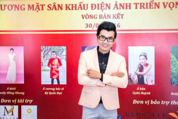 Ký Quốc Đạt, Á vương Ký Quốc Đạt, Sao Việt