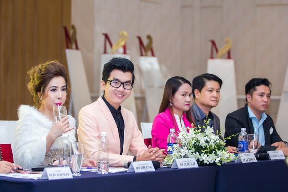 Ký Quốc Đạt, Á vương Ký Quốc Đạt, Sao Việt