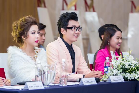 Ký Quốc Đạt, Á vương Ký Quốc Đạt, Sao Việt