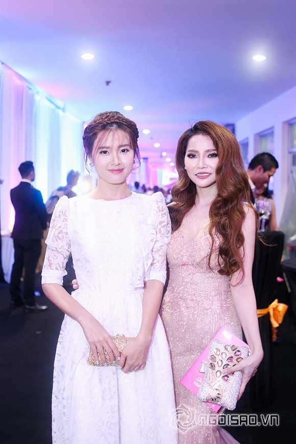 thao-03-sua-ngoisao.vn.jpg 0 Doanh nhân Trần Thị Phương Thảo, Doanh nhân 9X Trần Thị Phương Thảo rạng rỡ đi xem Hoa hậu, Trần Thị Phương Thảo