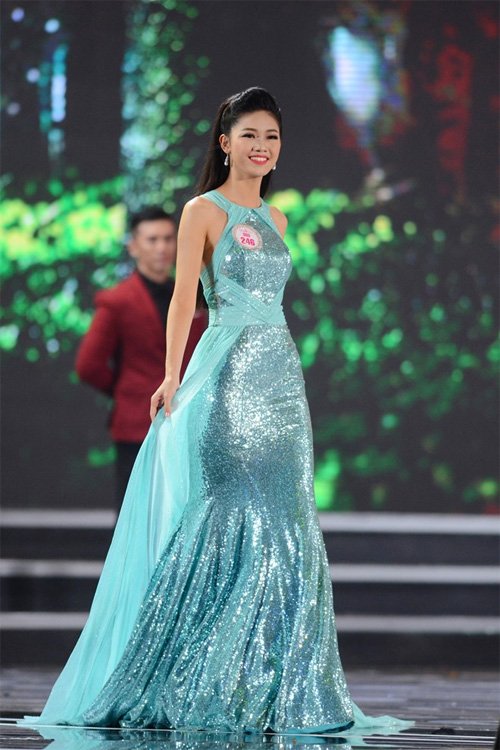 Á hậu Thanh Tú, Á hậu Thanh Tú không đỗ đại học, Á hậu Thanh Tú không trúng tuyển, gia thế của Á hậu Thanh Tú, sao việt 