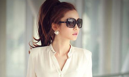 chồng đi công tác,vật lạ của chồng,chồng tặng quà vợ