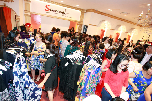 sensorial-39-ngoisao 0 Thời trang cao cấp Sensorial, Thời trang Sensorial, Sensorial Lotte Department Store Hà Nội