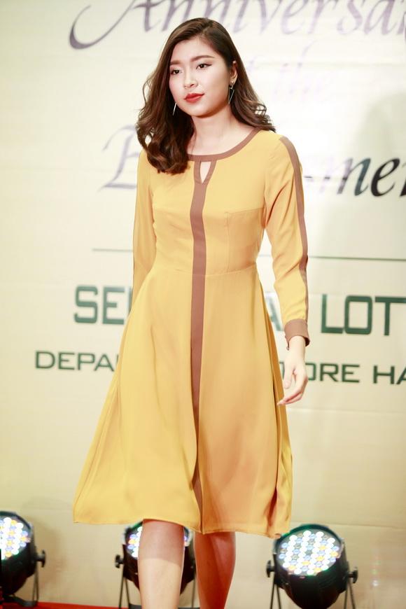 thoi-trang-cao-cap-sensorial-39-15-ngoisao 10 Thời trang cao cấp Sensorial, Thời trang Sensorial, Sensorial Lotte Department Store Hà Nội