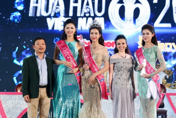 do-my-linh-59-7-ngoisao 2 Đỗ Mỹ Linh, Vương miện hoa hậu Đỗ Mỹ Linh, Sao Việt