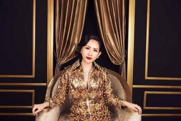 Ca sĩ tóc tiên,tóc tiên lộng lẫy,tóc tiên như nữ hoàng