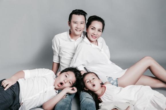 Hoàng Bách, gia đình Hoàng Bách, ảnh gia đình Hoàng Bách, gia đình Hoàng Bách hạnh phúc, sao việt 