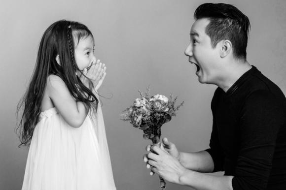 Hoàng Bách, gia đình Hoàng Bách, ảnh gia đình Hoàng Bách, gia đình Hoàng Bách hạnh phúc, sao việt 
