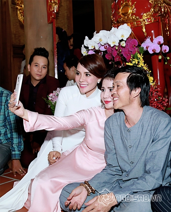 hai-07-sua-ngoisao.vn.jpg 0 Á hậu Thanh Hải, Doanh nhân Trần Thị Thanh Hải, Trần Thị Thanh Hải, Á hậu Thanh Hải cúng tổ nghề, Sao Việt