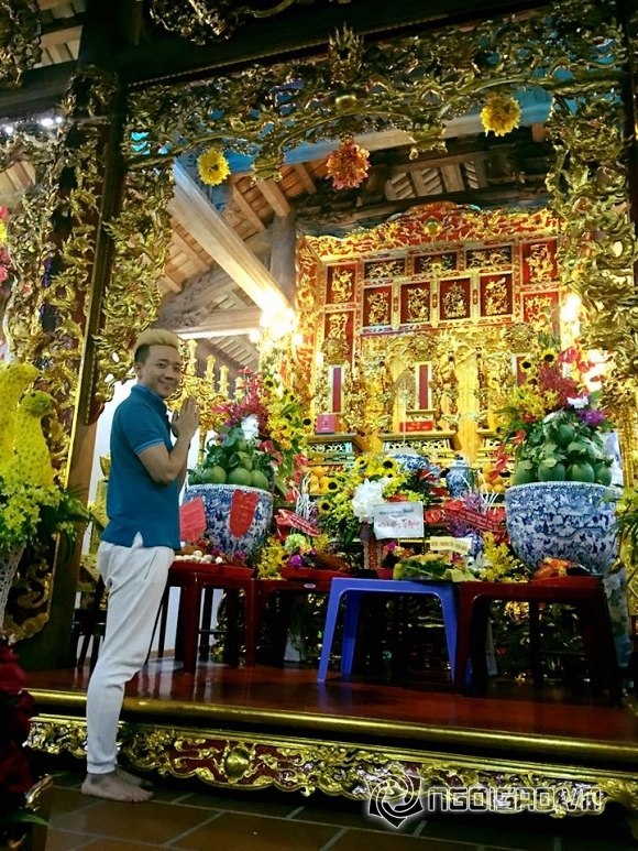 Trấn Thành, Trấn Thành cúng tổ, Trấn Thành mặc lôi thôi khi cúng tổ, Trấn Thành và Hari Won, scadal Trấn Thành, sao việt 