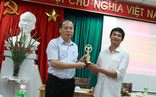Phan Văn Bắc, Xe tải cứu xe khách, Xe khách mất phanh khi đổ đèo, Xe khách mất phanh