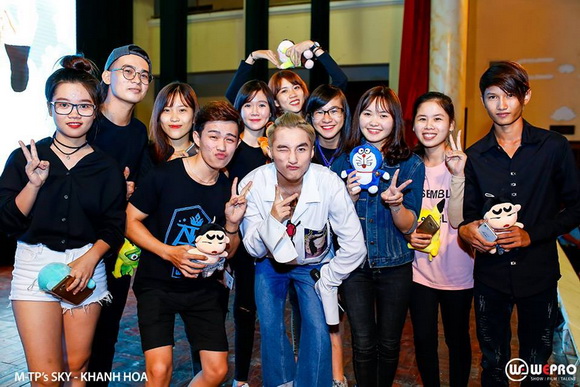 Họp fan Sơn Tùng M-TP, Trà Xanh Không Độ, Sơn Tùng M-TP, giải nhiệt cuộc sống