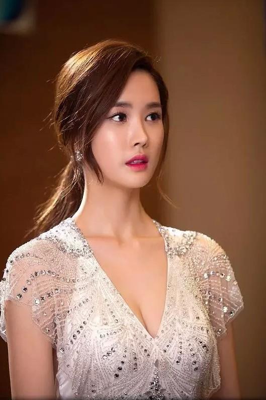 sao Hàn,đệ nhất mỹ nhân dao kéo,sao nữ Hàn thẩm mỹ,Jessica,Nana,Lee Da Hae,Soyeon,Boram,Im Na Young,Park Min Young,Yoon Hyun Suk