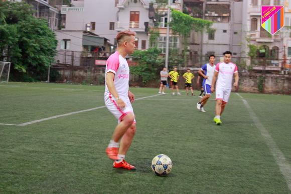 V-Stars Club, Câu lạc bộ V-Stars, V-Stars Club làm từ thiện
