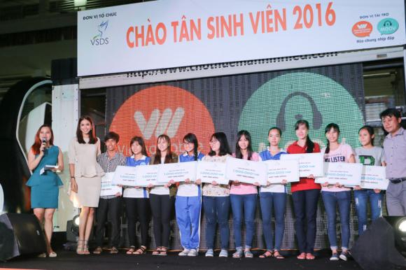 Ca sĩ Đức Tuấn và Hoa hậu Phạm Hương 6 sao việt, đức tuấn, ca sĩ đức tuấn, hoa hậu phạm hương, ca sĩ đức tuấn và hoa hậu phạm hương