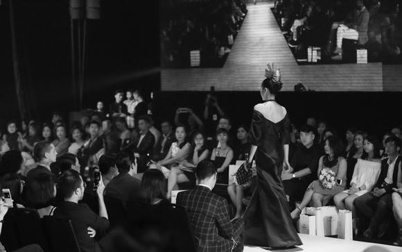 Hoa hậu kỳ duyên,hoa hậu việt nam 2014,kỳ duyên lên sàn runway